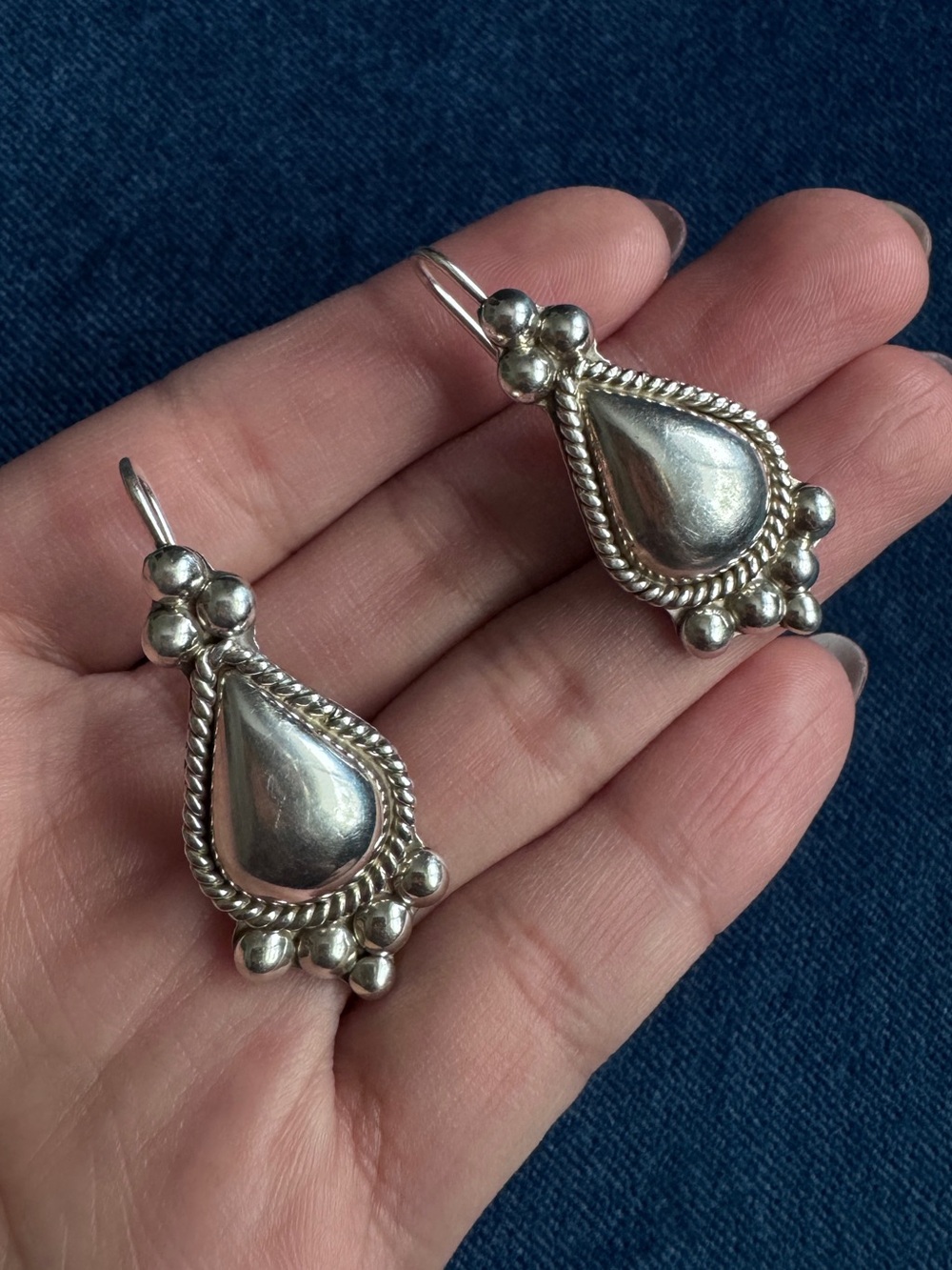 Vintage Mexico CII 925 SterlingSilver Teardrop Rope hook Earrings